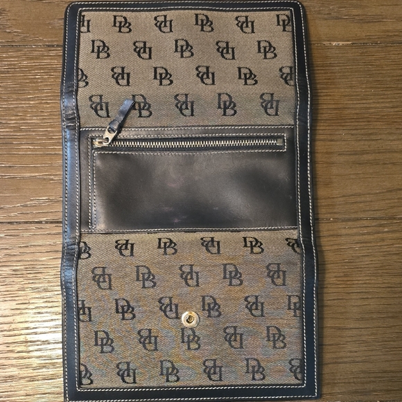 Dooney & Bourke Tan and Black Monogram Clutch - Picture 3 of 3